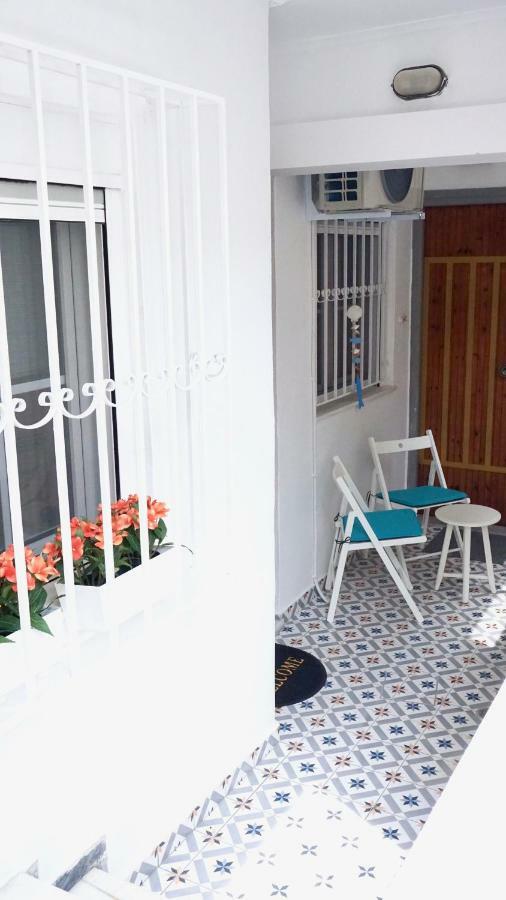 Апартаменти Cycladic Style Apt In Афіни Екстер'єр фото